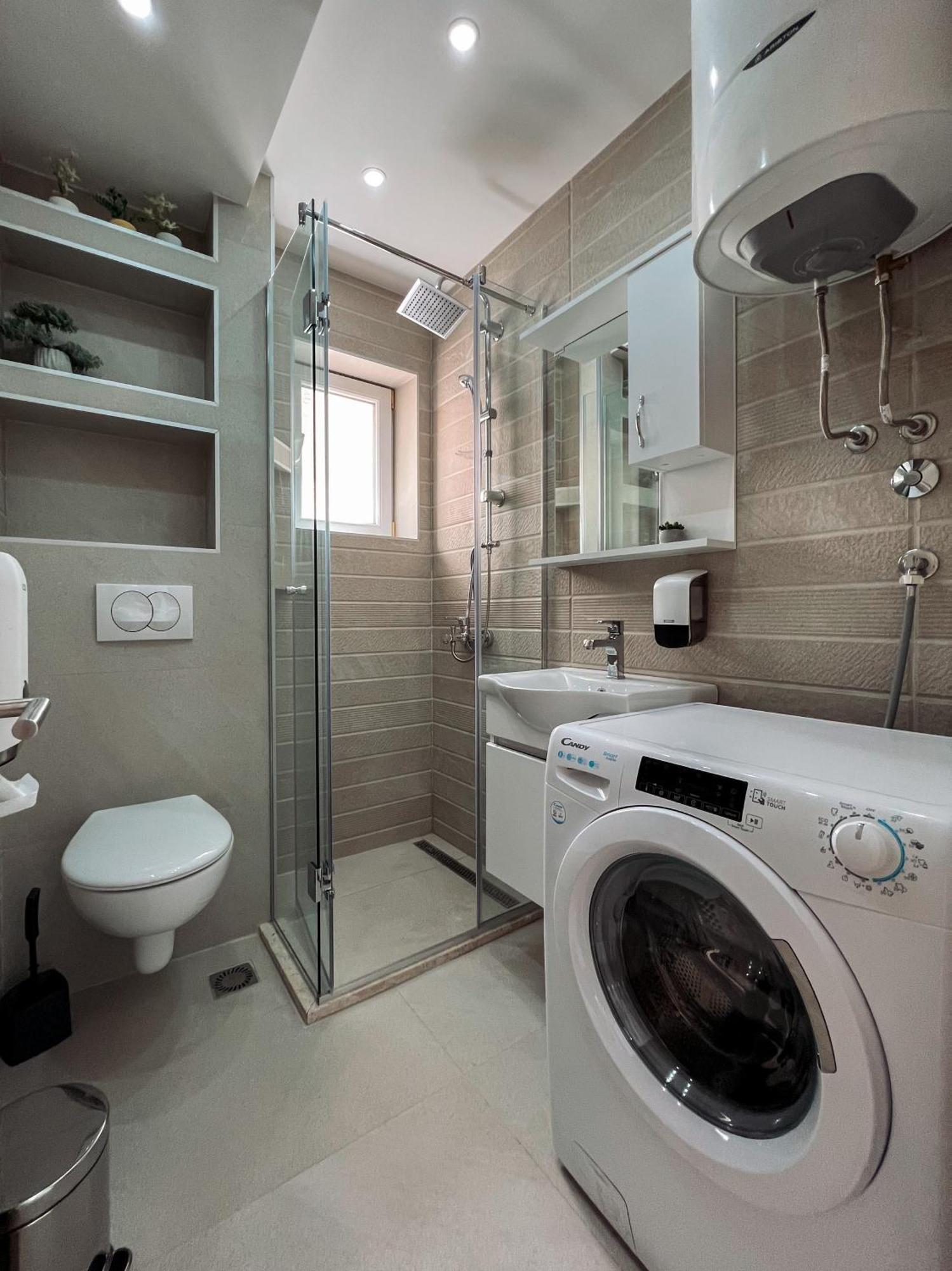 Mavalux apartments Tivat Extérieur photo