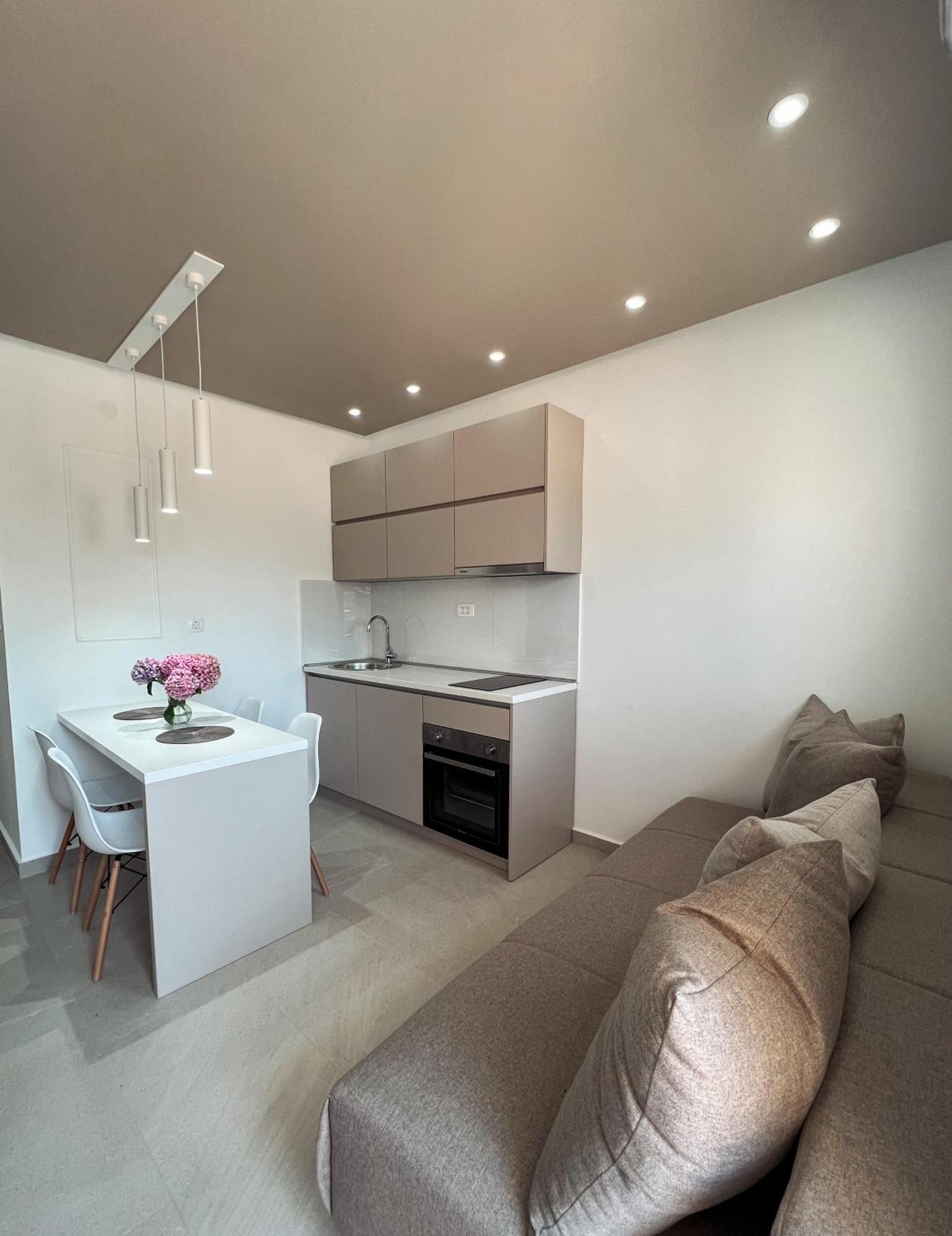 Mavalux apartments Tivat Extérieur photo